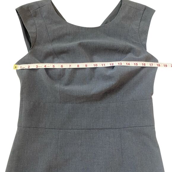 The Limited Grey Sleeveless Sheath Knee Length Dress - Picture 8 of 9